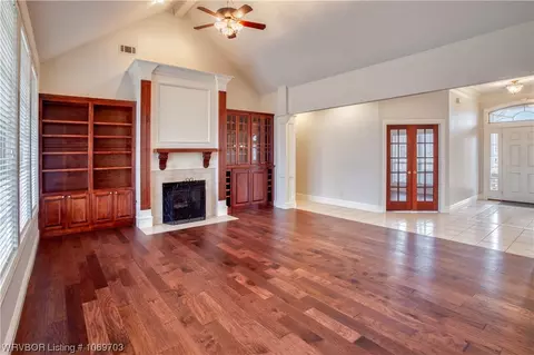 Living - 11212 Northfield Ct, Fort Smith, AR 72916 photo 1 of 2