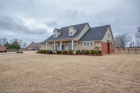 Exterior - 11212 Northfield Ct, Fort Smith, AR 72916 photo 5 of 16