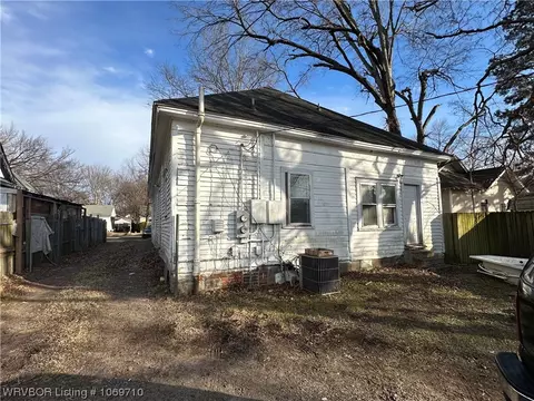1017 N 37th St, Fort Smith, AR 72904 photo 4