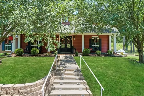 44390 Goats Bluff Rd, Wister, OK 74966