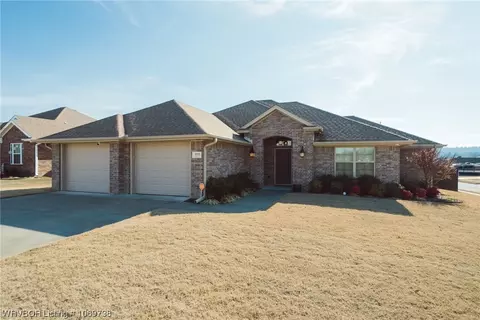 377 Topaz Way, Van Buren, AR 72956