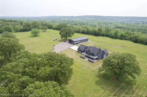 10212 Howard Hill Rd, Fort Smith, AR 72916