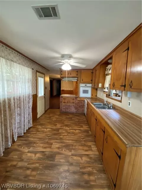 1104 Bluff Dr, Ozark, AR 72949 photo 4