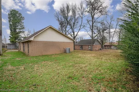 1504 15th Ter, Barling, AR 72923 photo 28