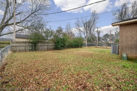 1504 15th Ter, Barling, AR 72923 photo 25