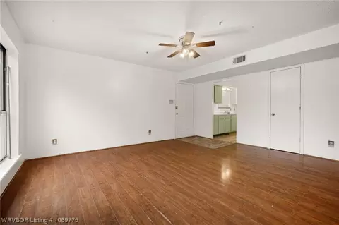 1504 15th Ter, Barling, AR 72923 photo 6