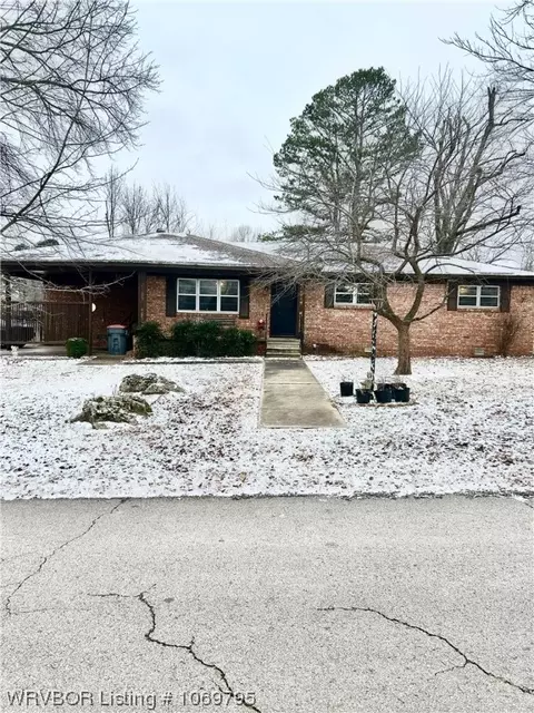 803 N Citrus St, Greenwood, AR 72936