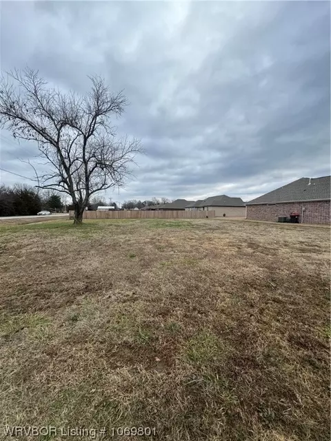 104 Stoneledge, Lavaca, AR 72941 photo 4