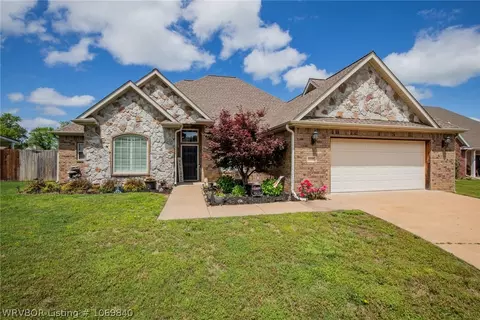 1137 Lexington Cir, Springdale, AR 72762