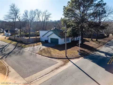 View/Area - 3132 Brooken Hill Dr, Fort Smith, AR 72908 photo 2 of 6