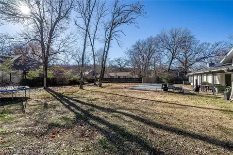 Exterior - 3132 Brooken Hill Dr, Fort Smith, AR 72908 photo 7 of 8