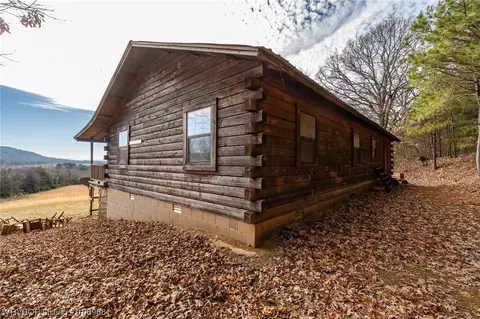 Exterior - 2902 Moore Ln, Ozark, AR 72949 photo 6 of 11