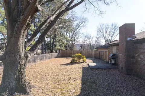 Exterior - 3605 S 95th Cir, Fort Smith, AR 72903 photo 2 of 5