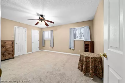 Bedroom - 3605 S 95th Cir, Fort Smith, AR 72903 photo 2 of 2