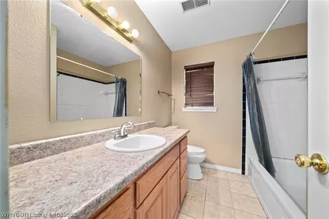 Bath - 3605 S 95th Cir, Fort Smith, AR 72903 photo 3 of 3