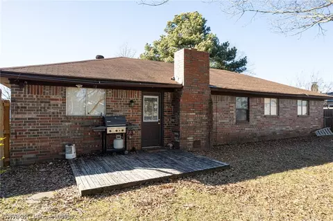 Exterior - 3605 S 95th Cir, Fort Smith, AR 72903 photo 4 of 5