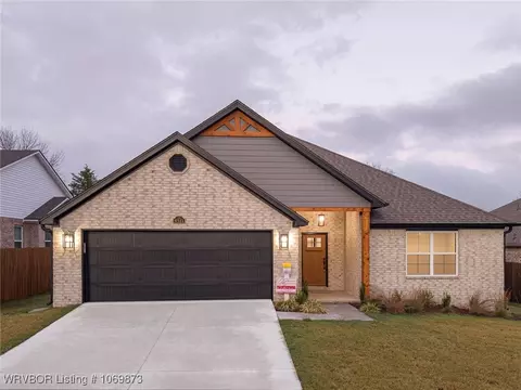 8311 Mclaren, Fort Smith, AR 72916