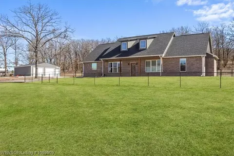 707 Smith St, Pocola, OK 74902 photo 3