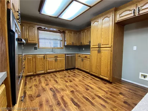 6820 Breezemont Way, Fort Smith, AR 72916 photo 23