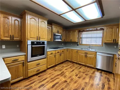 6820 Breezemont Way, Fort Smith, AR 72916 photo 22