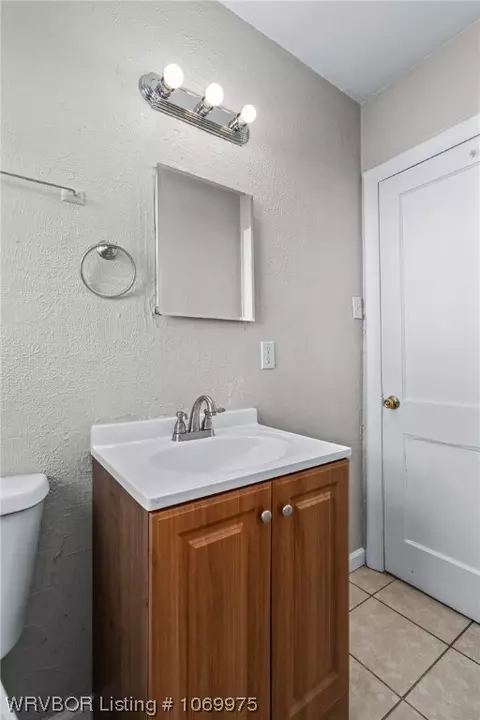 Bath - 1807 Churchill Rd, Fort Smith, AR 72904 photo 2 of 2
