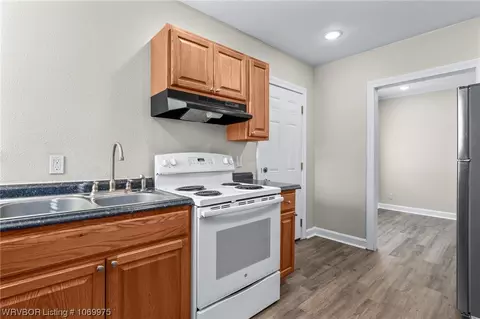 Kitchen - 1807 Churchill Rd, Fort Smith, AR 72904 photo 3 of 3