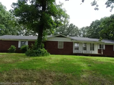 717 Main St, Charleston, AR 72933