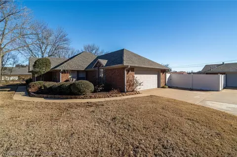 424 Brownwood, Fort Smith, AR 72916 photo 3