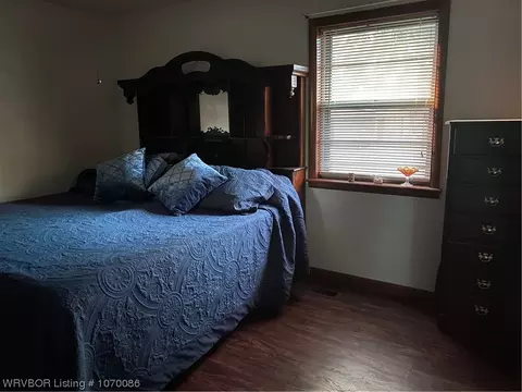 Bedroom - 202 Cloos Circle Dr, Ozark, AR 72949 photo 2 of 5