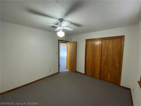 Bedroom - 202 Cloos Circle Dr, Ozark, AR 72949 photo 5 of 5