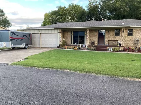 Exterior - 202 Cloos Circle Dr, Ozark, AR 72949 photo 7 of 16