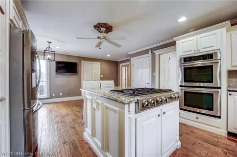 Kitchen - 7305 Ellsworth Rd, Fort Smith, AR 72903 photo 4 of 4
