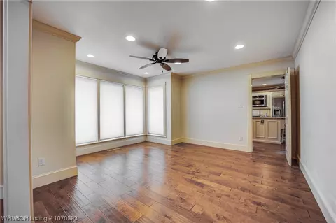 Living - 7305 Ellsworth Rd, Fort Smith, AR 72903 photo 4 of 5
