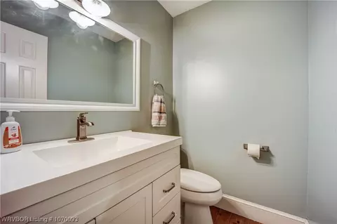 Bath - 7305 Ellsworth Rd, Fort Smith, AR 72903 photo 4 of 10