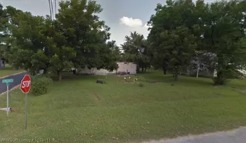 402 E 1st St, Other, AR 72461