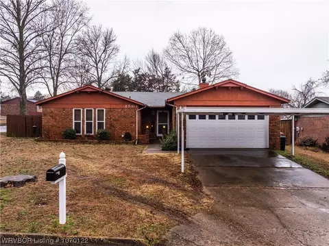 1501 6th Ter, Barling, AR 72923