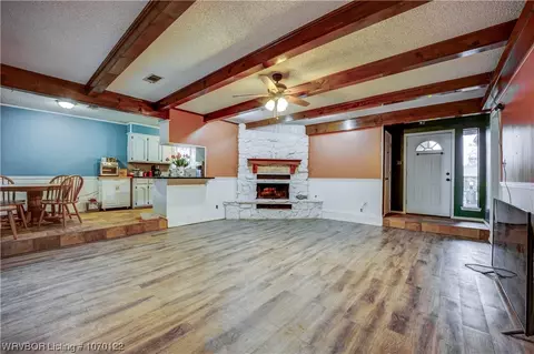 1501 6th Ter, Barling, AR 72923 photo 10