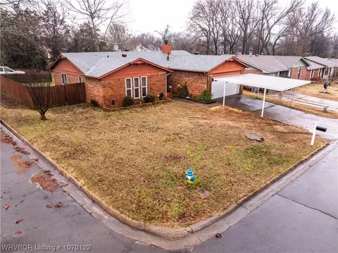 1501 6th Ter, Barling, AR 72923 photo 3
