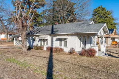 Exterior - 2801 Tulsa St, Fort Smith, AR 72901 photo 5 of 7