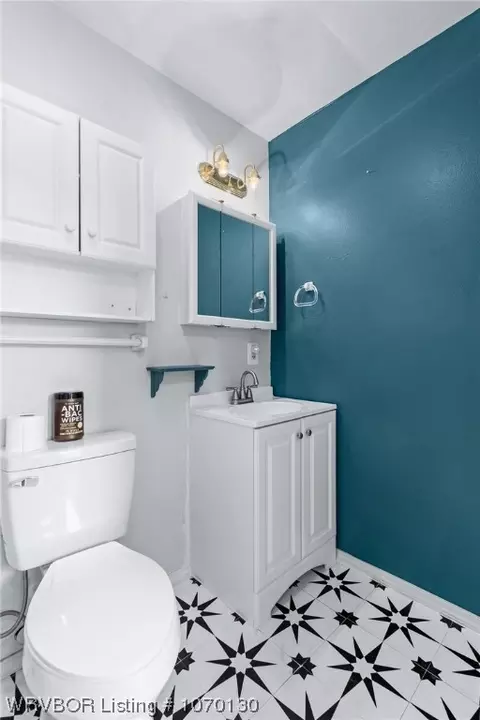 Bath - 1507 Dallas St, Fort Smith, AR 72901 photo 1 of 2