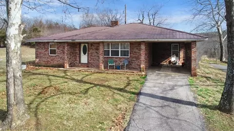 4003 Love St, Pocola, OK 74902