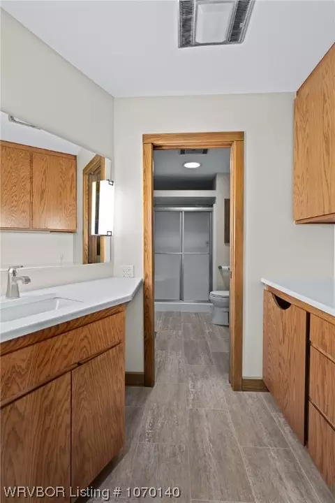 Bath - 3001 Windrift Cv, Fort Smith, AR 72903 photo 1 of 4