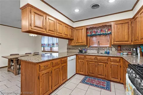 5206 Fresno St, Fort Smith, AR 72903 photo 9