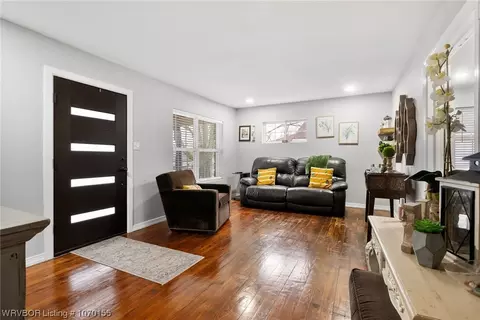 Living - 2419 Savannah St, Fort Smith, AR 72901 photo 1 of 7