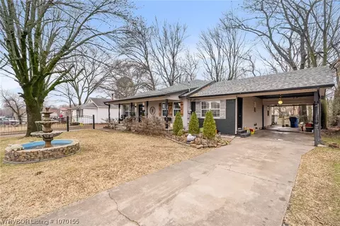 Exterior - 2419 Savannah St, Fort Smith, AR 72901 photo 4 of 13