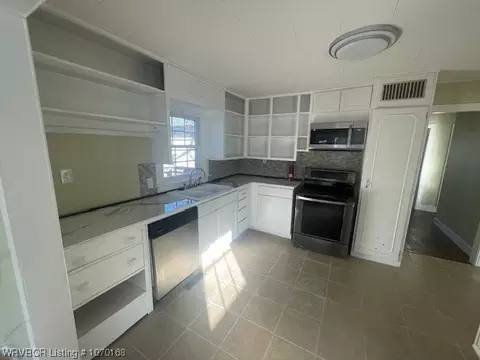 2219 S V St, Fort Smith, AR 72901 photo 6