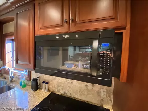 Kitchen - 53 Shady Grv, Mount Ida, AR 71957 photo 8 of 10