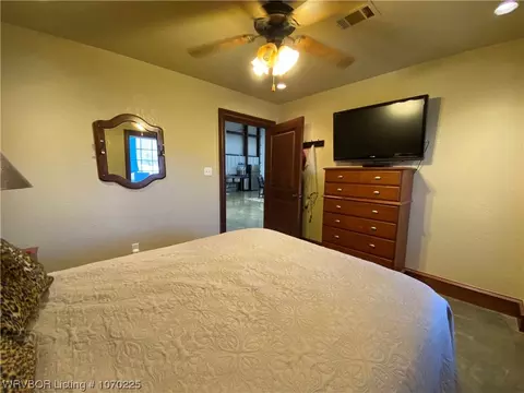 Bedroom - 53 Shady Grv, Mount Ida, AR 71957 photo 3 of 6