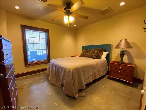 Bedroom - 53 Shady Grv, Mount Ida, AR 71957 photo 2 of 6