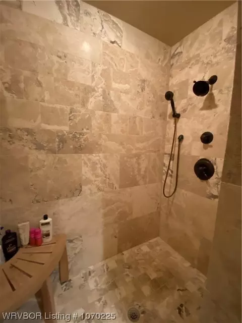 Bath - 53 Shady Grv, Mount Ida, AR 71957 photo 3 of 4